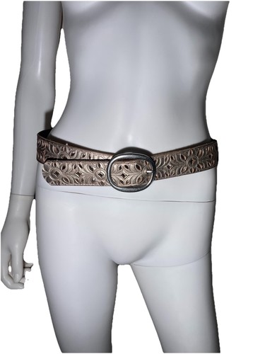 Fossil Metallic Leather Belt Women's Sz M Floral Perforated Gold Laser Cut Wide