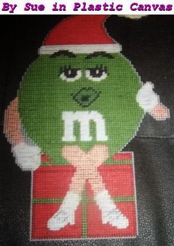 CROSS STITCH+ CRAFT PATTERN Betty Boop Plus Size Christmas Wreath Garter Hat - Picture 12 of 18