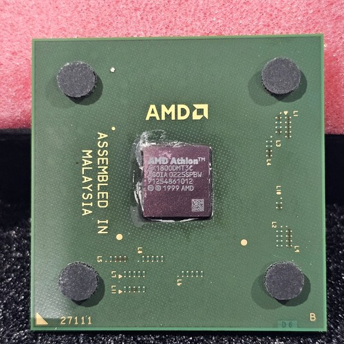 AMD Bare Athlon XP Mobile 2500+ CPU ATHLON PROCESSOR 1.3GHZ Socket A 266MHz FSB - Picture 2 of 3