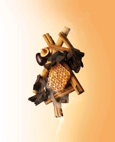 Molton Brown Gift Set - Mesmerising Oudh & Gold Accord - Handwash & Hand Lotion - Imagen 7 de 7