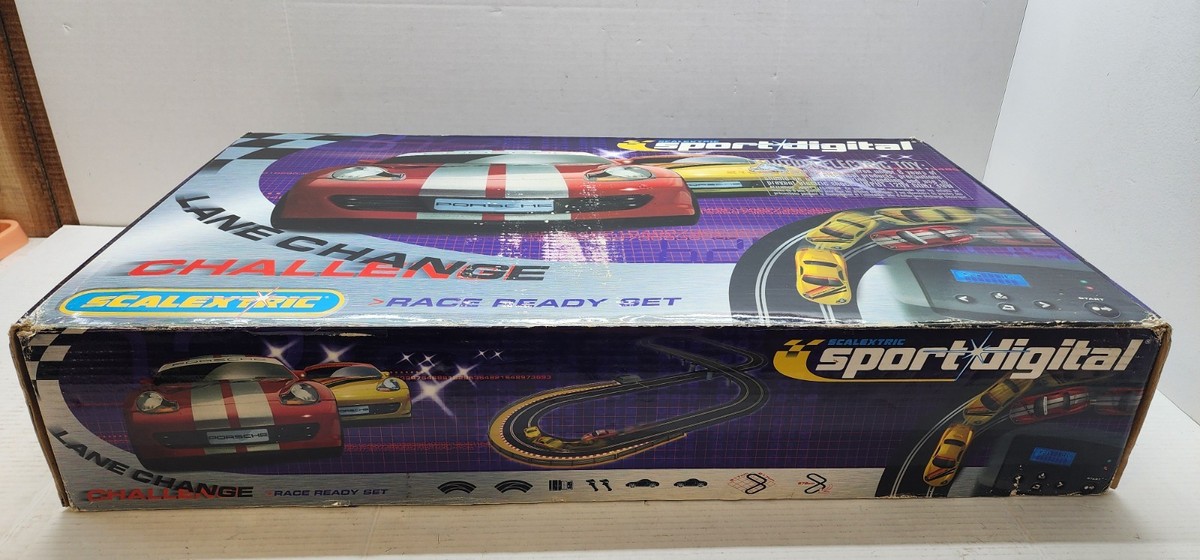 1/32 SCALEXTRIC SPORT DIGITAL SLOT CAR SET LANE CHANGE