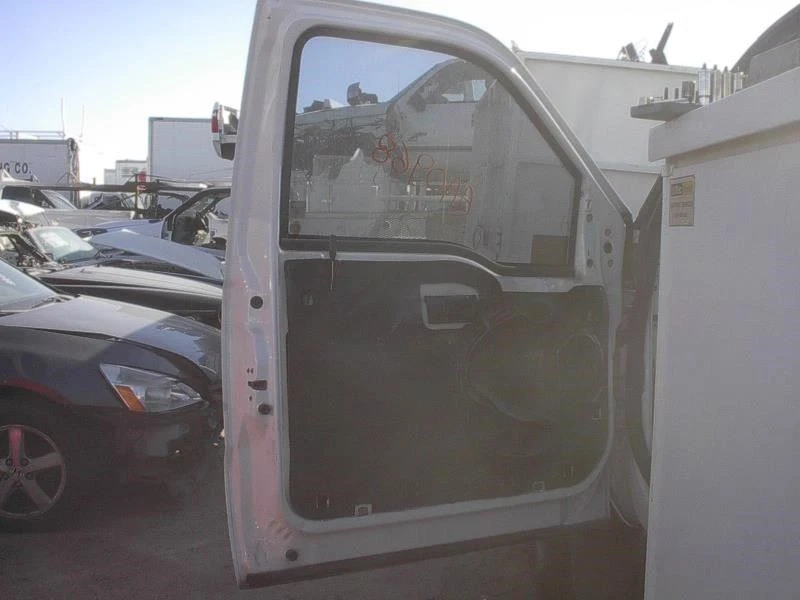 USADO 08 F450 SUPER DUTY PUERTA LATERAL IZQUIERDA BLANCA Z1 ENVIADO SIN ÓXIDO 08-16 Super Duty Foto 3 de 4