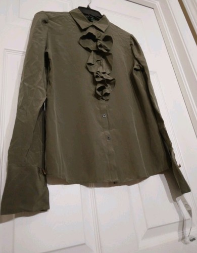 Camisa de mujer Lauren Ralph Lauren con botones manga larga oliva talla 4 precio de venta sugerido por el fabricante 129 USD - Imagen 16 de 18