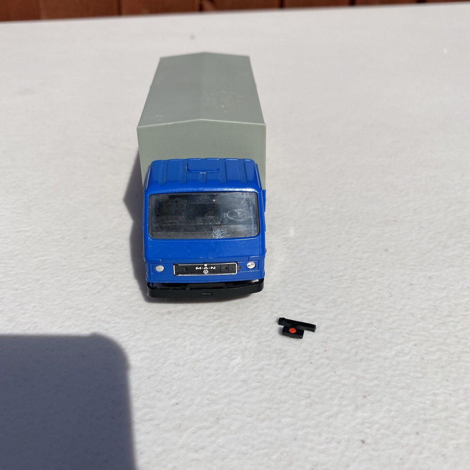 Picture 6 of 9