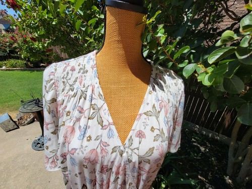 Knox Rose Floral Faux Wrap Dress - Picture 3 of 10