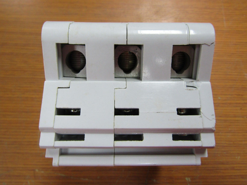 💥FEDERAL PIONEER 60 AMP BOLT ON CIRCUIT BREAKER 3 POLE 240 VAC NB360 - Picture 4 of 8