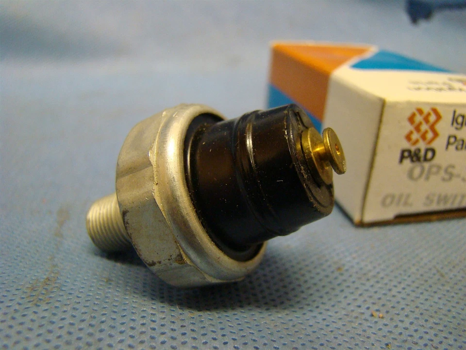 Переключатель давления масла Chrysler 300 Imperial Dodge Charger Plymouth Barracuda OPS30 - Изображение 3 из 4