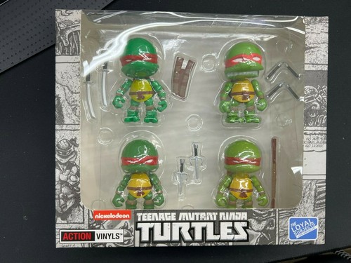 The Royal Subjects: TMNT SDCC 2015 Comic Color Exclusive 87387 In stock - Picture 1 of 6