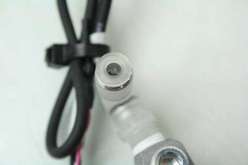 Sensor de presión de aire digital ultra compacto Keyence AP-C30 puertos NPT de 1/4"  - Imagen 6 de 6