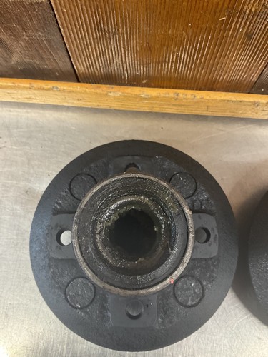 Triumph TR7 • Original Front Wheel Hub Set, Used. JT31 - Picture 7 of 13