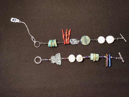 Women’s 2pc Bracelet W/Turquoise,Coral,Shells,Quartz,Glass Faceted Beads. 8 1/2” - Picture 7 of 10