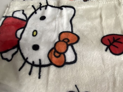 Hello Kitty Autumn Fall Leaves Pumpkins White Soft Throw Blanket 50 x 70” NEW - Picture 11 of 12
