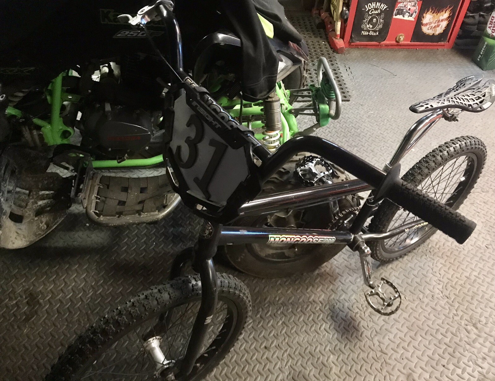 Picture 5 of 6