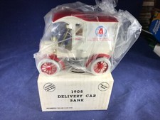 D1-16 ERTL 1:25 SCALE DIE CAST BANK - 1905 DELIVERY CAR - NIB - ATLAS AUTO PROD