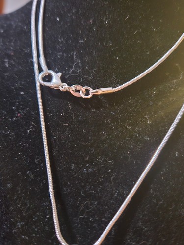 Beautiful 925 Teardrop Moonstone Pendant W/blue-flash on 925 Snake Chain - Picture 16 of 20