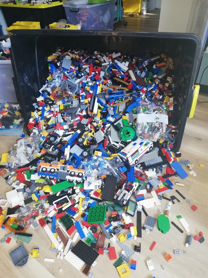 3kg (2550pc's) LEGO Bulk Building Packs, Mix Learn Build Create! - Image 2 of 4