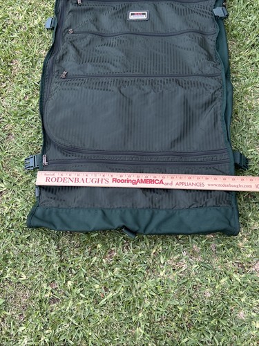 TUMI Alpha Tri Fold Garment Bag/Carry On Green/ Multi Pockets /Hangtag Included - Picture 9 of 24