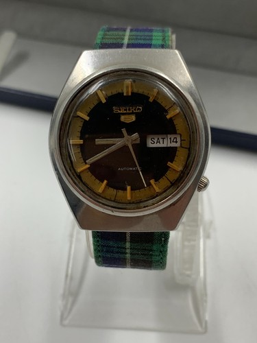 1970er VINTAGE SEIKO 5 AUTOMATIK UHR MIT BOX HERREN DAY-DATE 6309-8500 36MM SELTEN - Bild 14 von 24