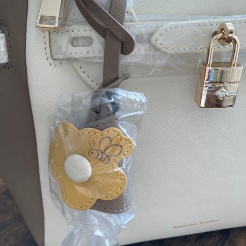 Samantha Thavasa Winnie the Pooh Disney Collection Shoulder Tote Handbag Purse - Picture 10 of 13