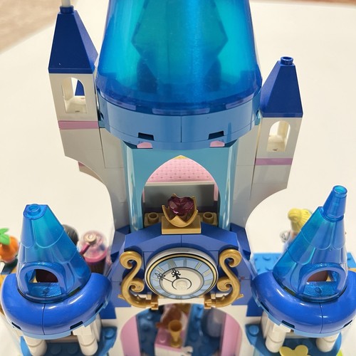 LEGO Disney 43206 Cinderella and Prince Charming's Castle READ DESCRIPTION - Picture 22 of 24