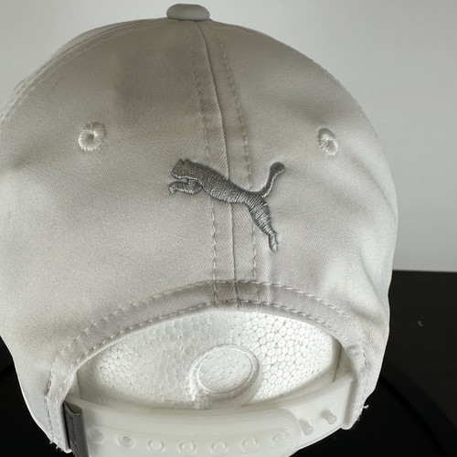 Cappello Berretto Puma Rickie Bianco Regolabile Snapback Tour Esclusivo 110 Golf P Logo - Foto 5 di 17