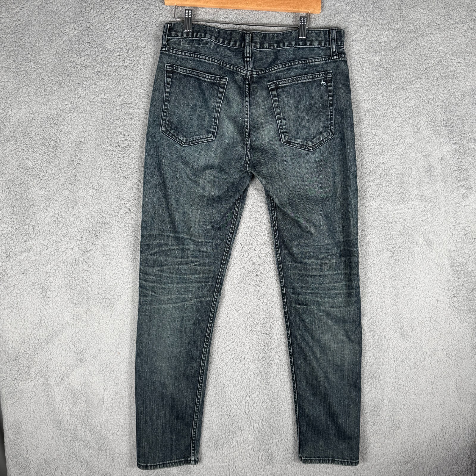 Picture 2 of 8
