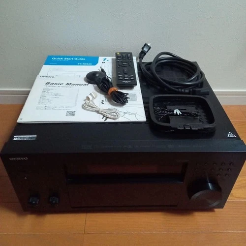 ONKYO TX-RZ820 AV Receiver, Excellent Condition