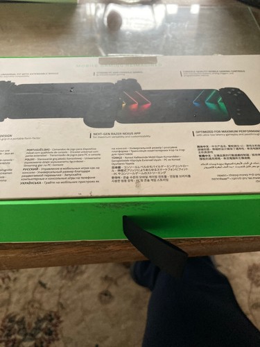 Razer Kishi V2 Controller Gamepad for iPhone - Black (RZ06-04190100-R3M1) - Picture 5 of 5