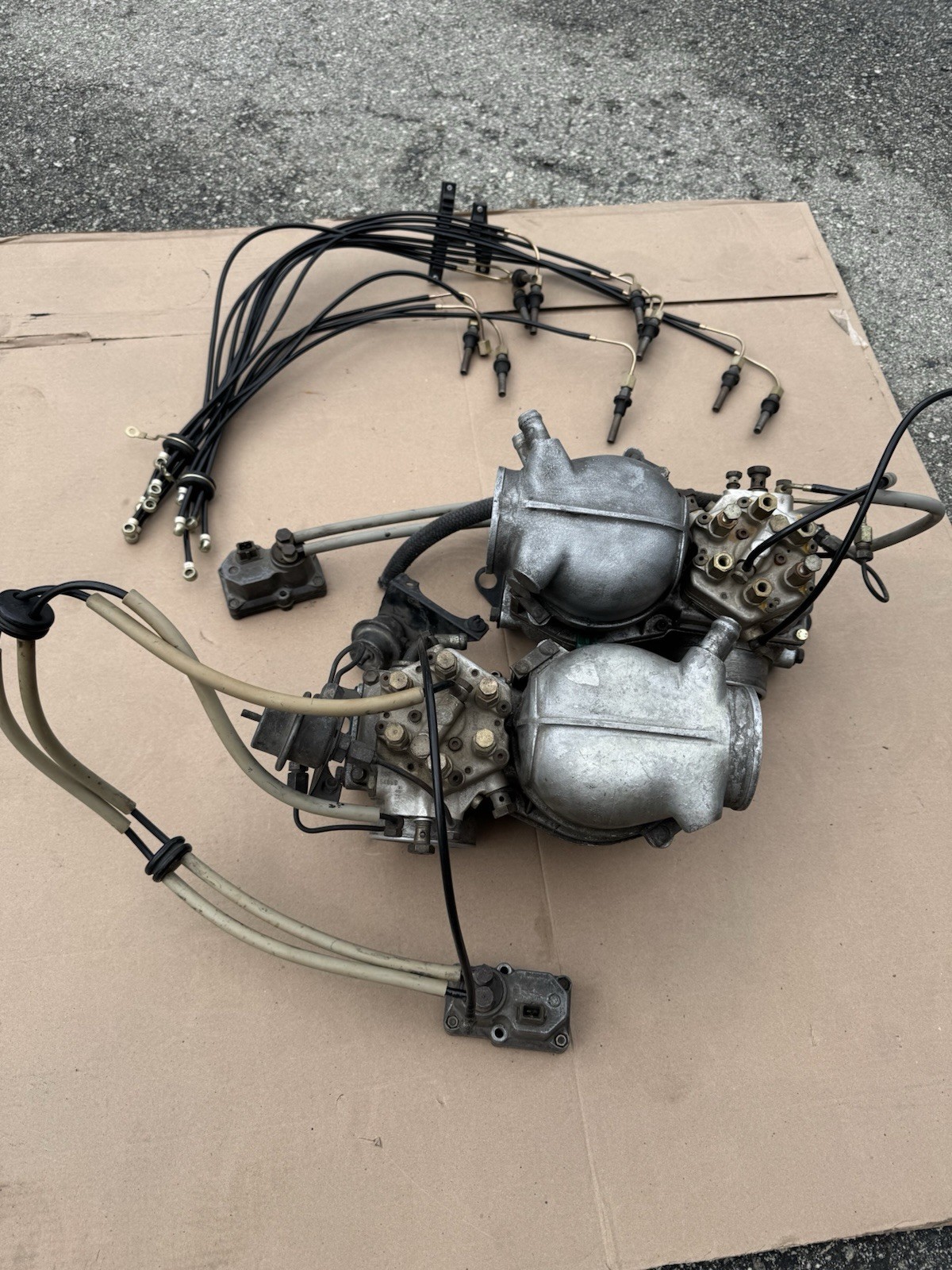 Lamborghini Countach Fuel Injection Distributor OEM  NLA **RARE**Bosch