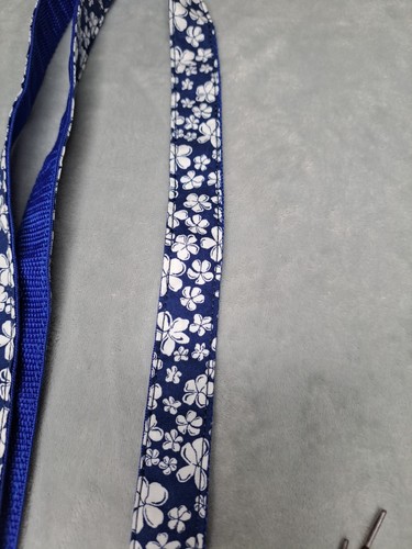 Sherrin's Threads breiter Instrumentengurt blau weiß Blumen hawaiianisch verstellbar - Bild 4 von 9