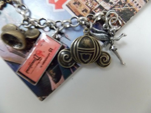 Cool Vintage Style Retro Disneyland Postcard Charm Bracelet New! Great Gift! - Picture 4 of 9