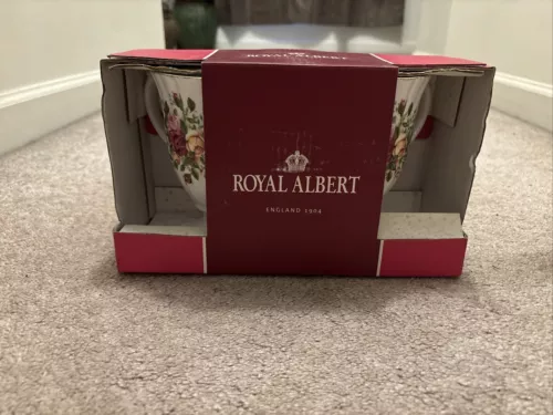 Royal Albert Old Country Roses Fluted Mugs - Set of 2,Discontinud NIB New￼