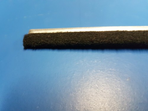 Mercedes W107 - W112, W114 - W126 Sunroof Side Seal: - 108 782 01 98, 1087820198 - Picture 2 of 4