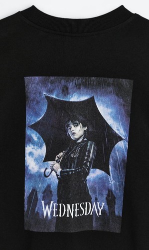 WEDNESDAY ADDAMS Divided H&M schwarzes Oversized Sweatshirt Gr. L Halloween - Bild 1 von 6