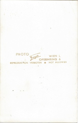 Elisabeth Schwarzkopf Autograph on Photo CoA - Picture 2 of 2