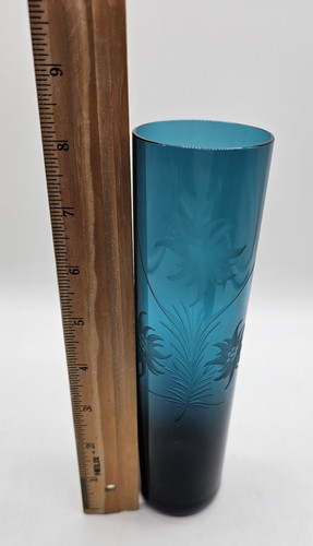 Etched Flower Turquoise Blue 8" Vase Art Glass MCM Vintage Boho Tropical Glam - Picture 9 of 10