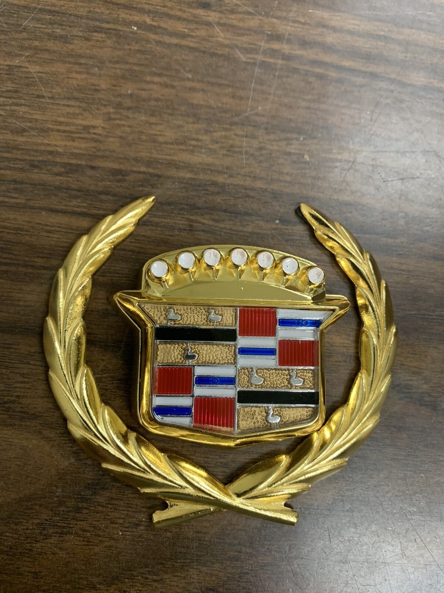 金メッキゴールドキャデラック New Fits 1980-1992 CADILLAC GOLD TRUNK LOCK WREATH EMBLEM