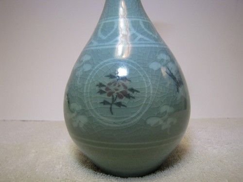 Celadon Vases, 8 " Vintage Korean, Crane, Clouds, and Floral Pattern - Picture 10 of 12