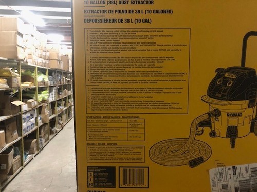 Dewalt 10 Gallon Dust Extractor - Picture 2 of 2