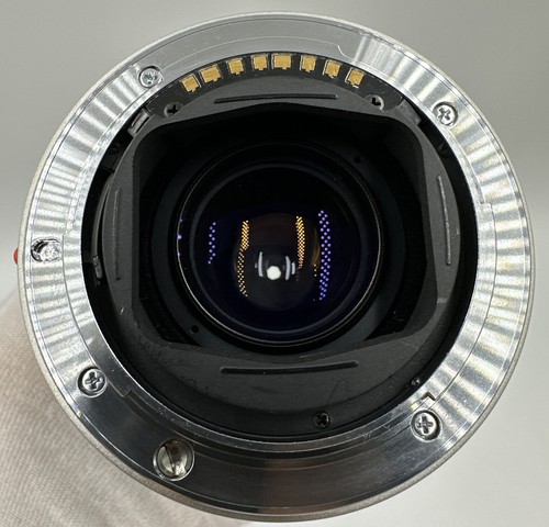 Minolta AF 75-300mm/f4.5-5.6 (D) Macro Lens - Picture 9 of 20