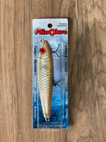 Mirrolure Floating Topwater Fishing Fish Bait Lure Treble Hooks S7 Series.Choose - Picture 16 of 16