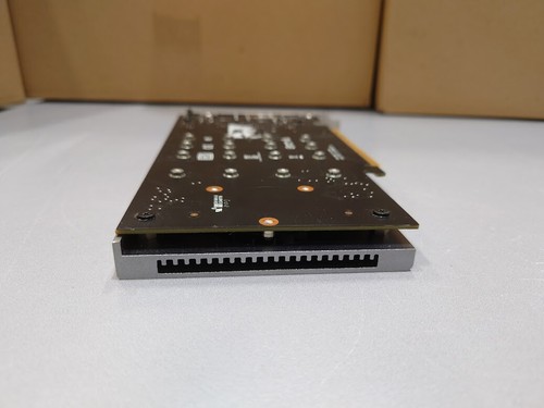 ASUS Hyper M.2 X16 Card - Not Tested, For Parts - Photo 5/10