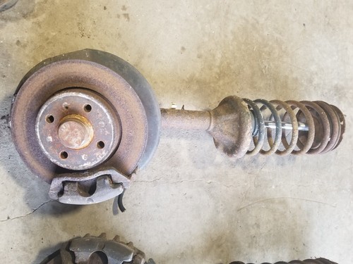1984-93 BMW E30 318i 325i Front Right & Left Strut Tower Hub Assembly OEM #CN576 - Picture 3 of 6