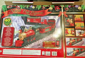 north pole express train set 40 piece