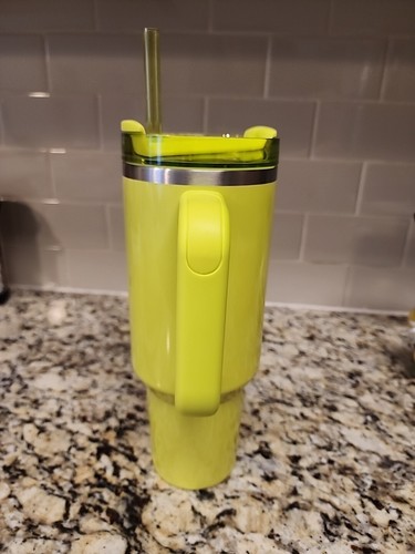 Stanley X Starbucks 2024 Summer Exclusive Lime Green Shimmer 40oz Tumbler - Bild 2 von 3