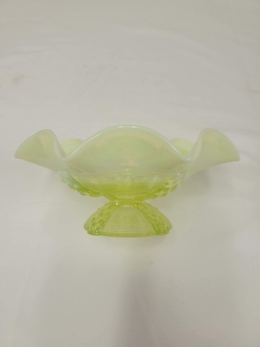 Antique Depression Northwood Klondyke Glass Opalescent Vaseline Bowl Footed Dish - Picture 14 of 14