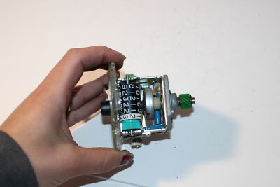 1986-1987 KAWASAKI ZX1000 SPEEDOMETER GAUGE KILOMETER