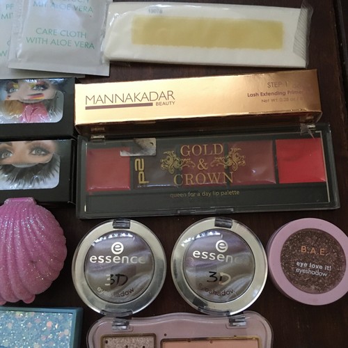 Großes Lidschatten Paket Kosmetik Alverde Rival Essence Nägel Kosmetik Wimpern - Bild 11 von 12
