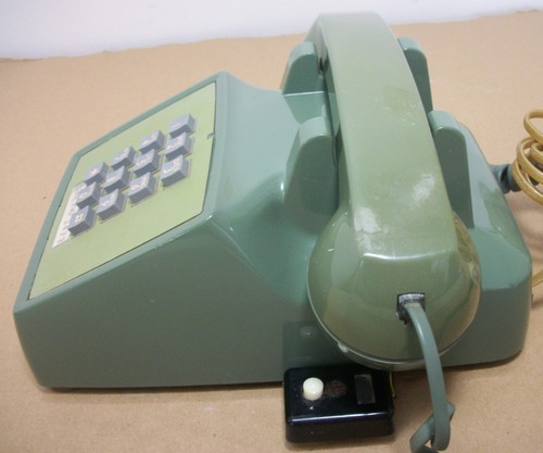 1978 Western Electric 2500DM Avocado Desk Phone. Touch Tone Telephone - Picture 9 of 9