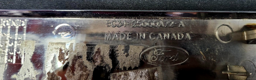 2008-2010 FORD F250 LARIAT SUPERDUTY SD FENDER EMBLEMS BADGE AUTHENTIC PAIR - Picture 5 of 10